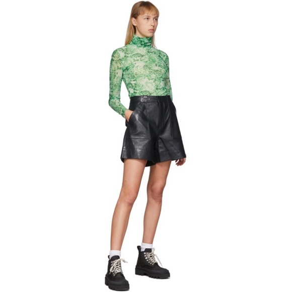 GANNI
Lamb Leather Mini Shorts Size 8 - Picture 9 of 12